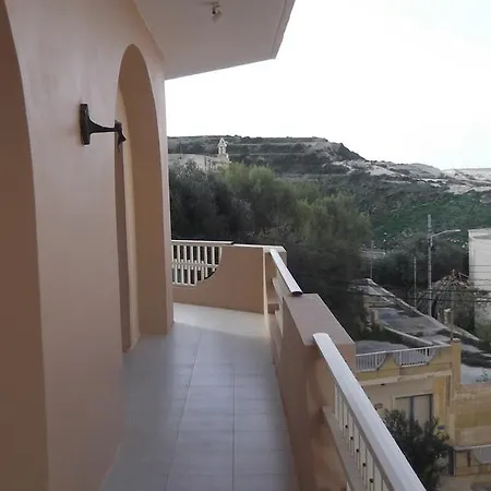 Hideaway Flats Apartment Xlendi Room photo